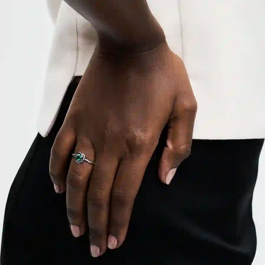 Sterling silver ring with royal green crystal
