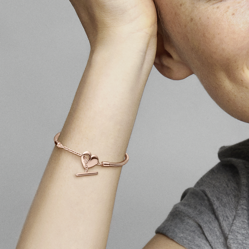 Snake chain 14k rose gold-plated T-bar heart brace