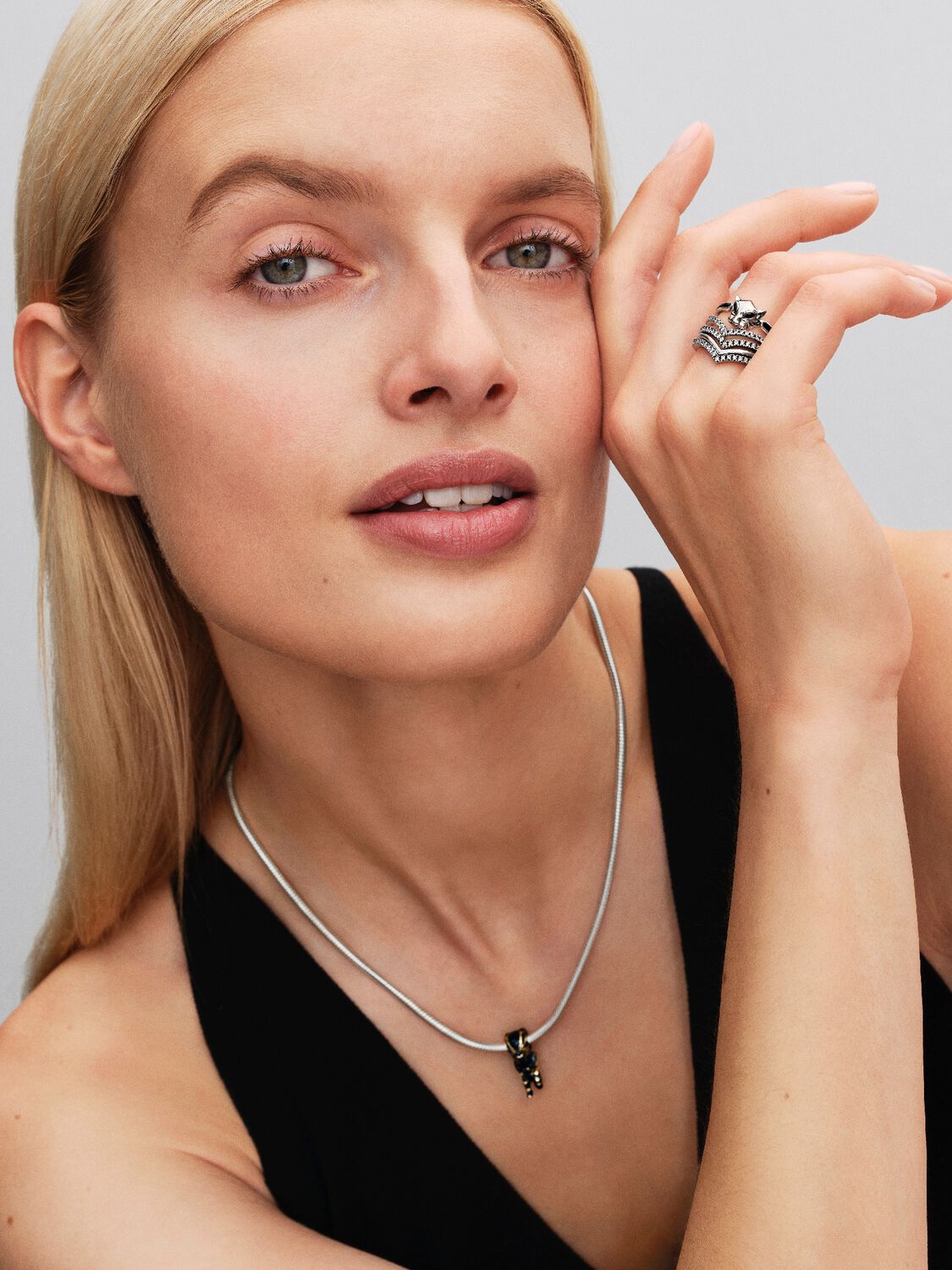 Moments x Marvel Ring / 194223C01-52