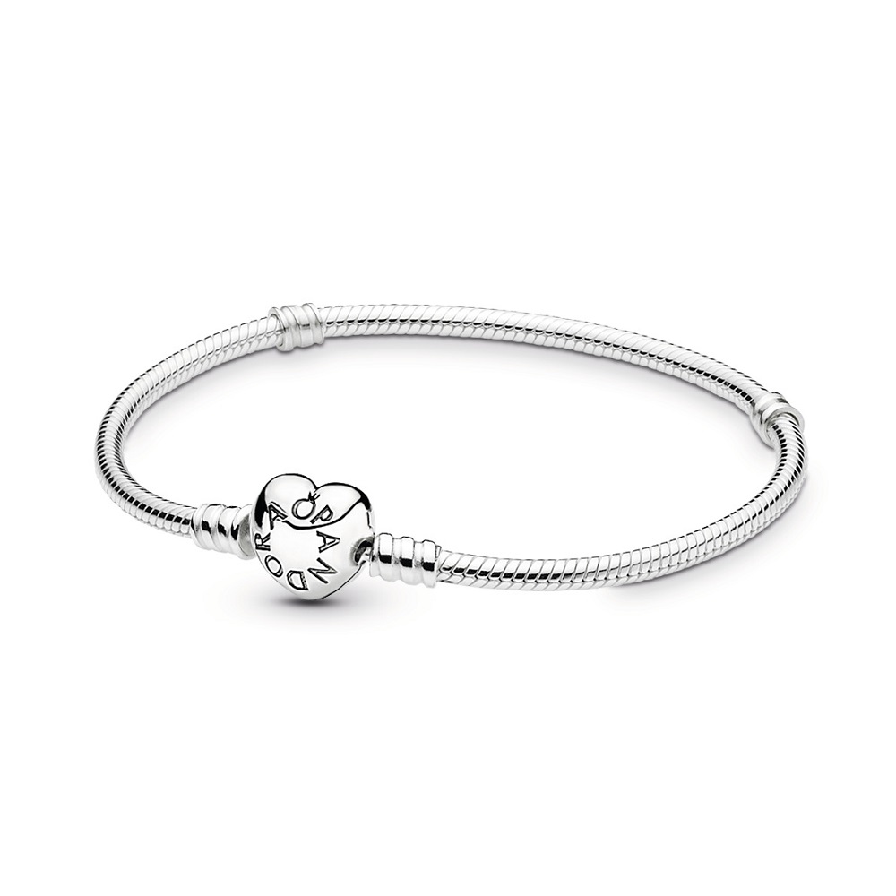 Silver bracelet with heart-shaped clasp