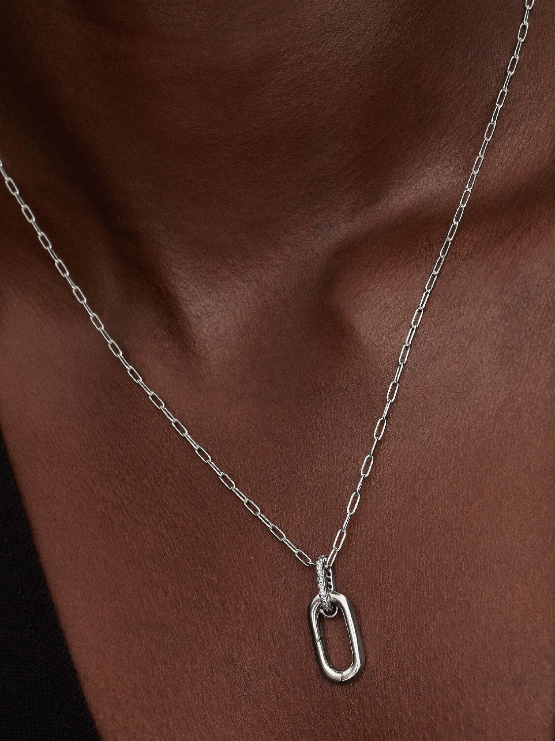 Sterling silver openable link pendant necklace wit