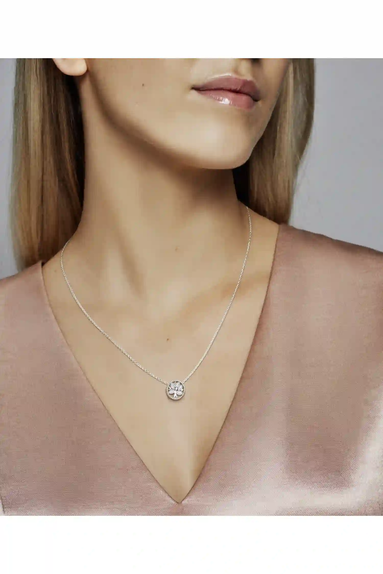 Family tree silver collier with clear cubic zircon