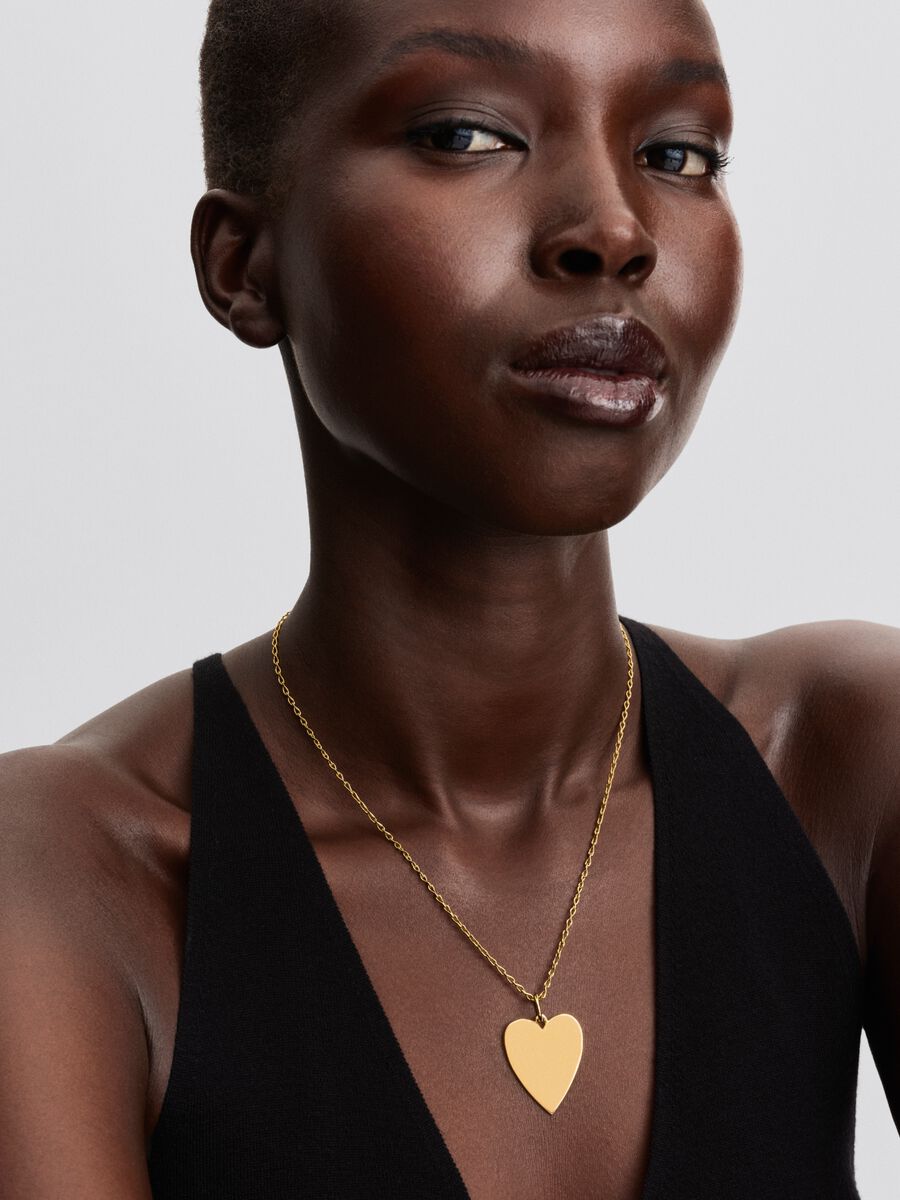 Engravable oversized heart 14k gold-plated pendant