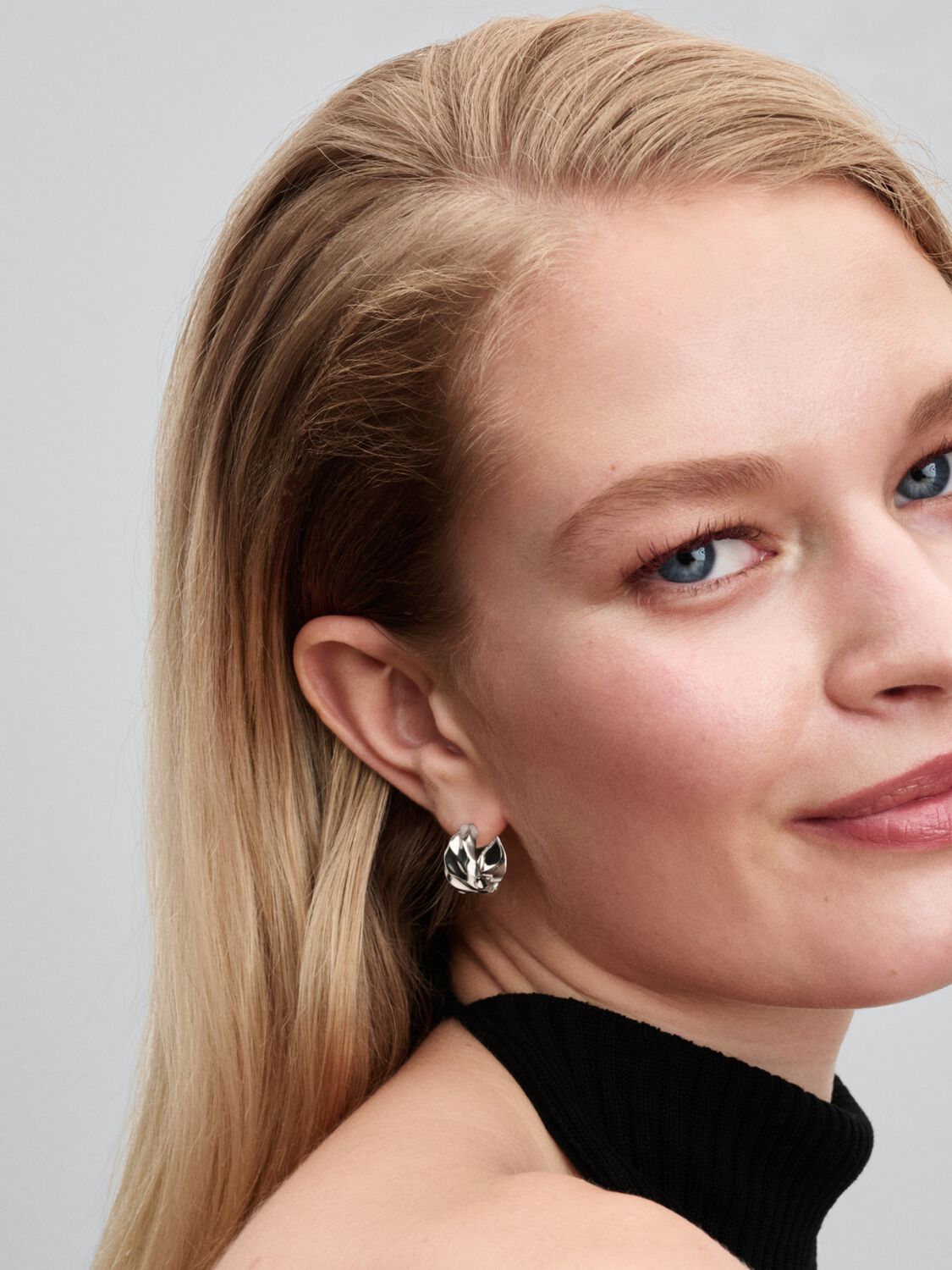 Rippled sterling silver hoop earrings