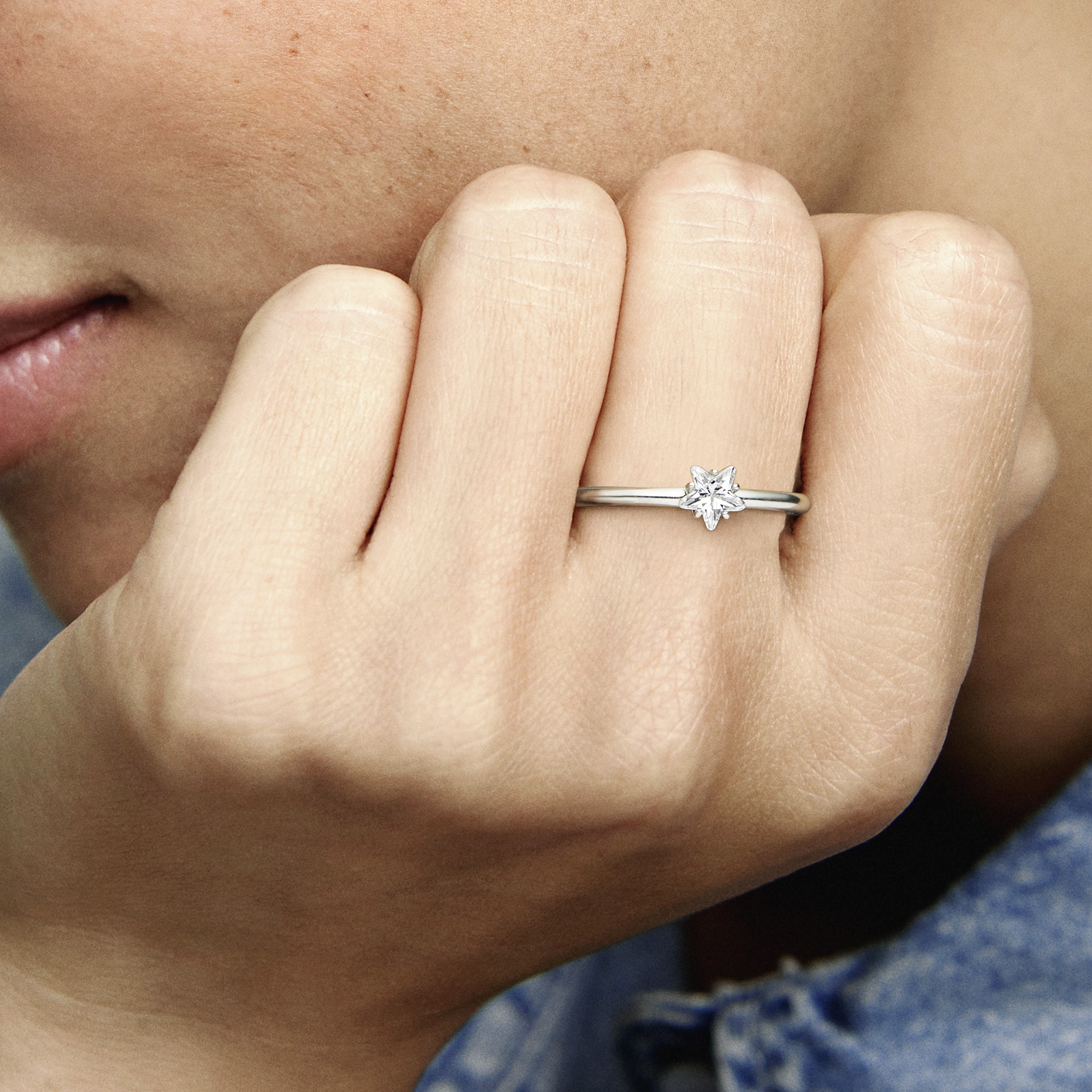 Star sterling silver ring with clear cubic zirconi